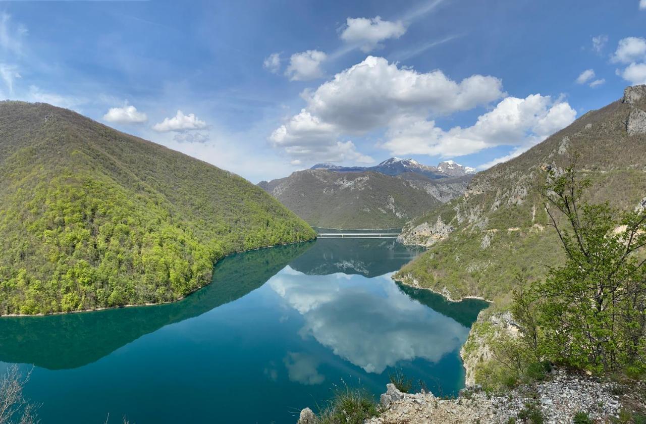 Apartment Lakeview Плужине Екстериор снимка